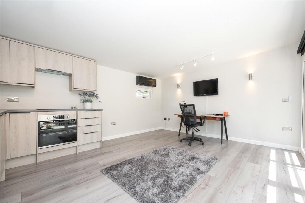 Additional image 25 of Brampton Road, St. Albans, Hertfordshire