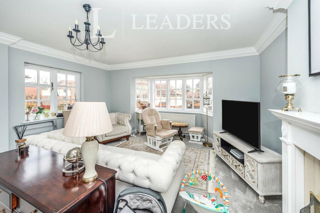 Additional image 4 of Avenue Road