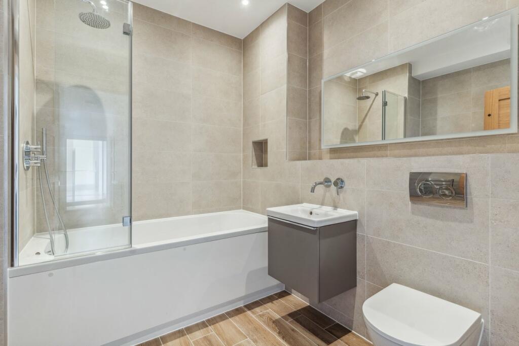 Additional image 10 of Vaughan Road, Harpenden, AL5