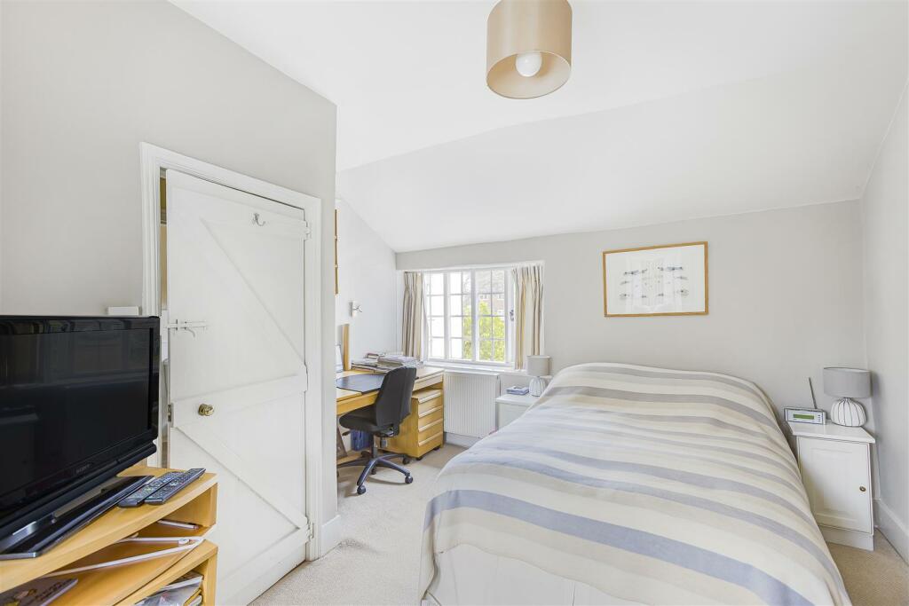 Additional image 12 of Bulls Lane, Welham Green