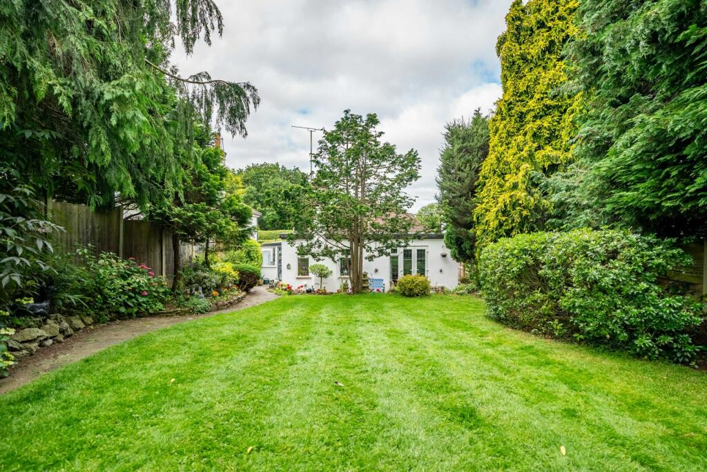 Additional image 16 of Watling Street, Park Street, St. Albans, Hertfordshire, AL2