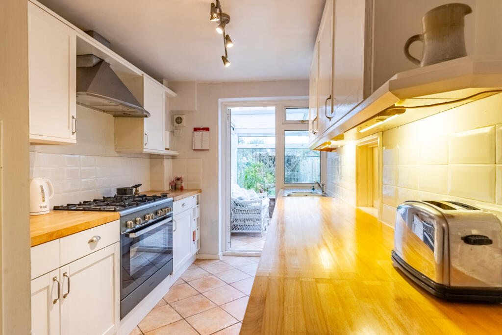 Additional image 6 of Maplefield, Park Street, St. Albans, Hertfordshire, AL2