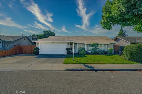 1910 W Chamberlain Drive, Turlock, CA 95382