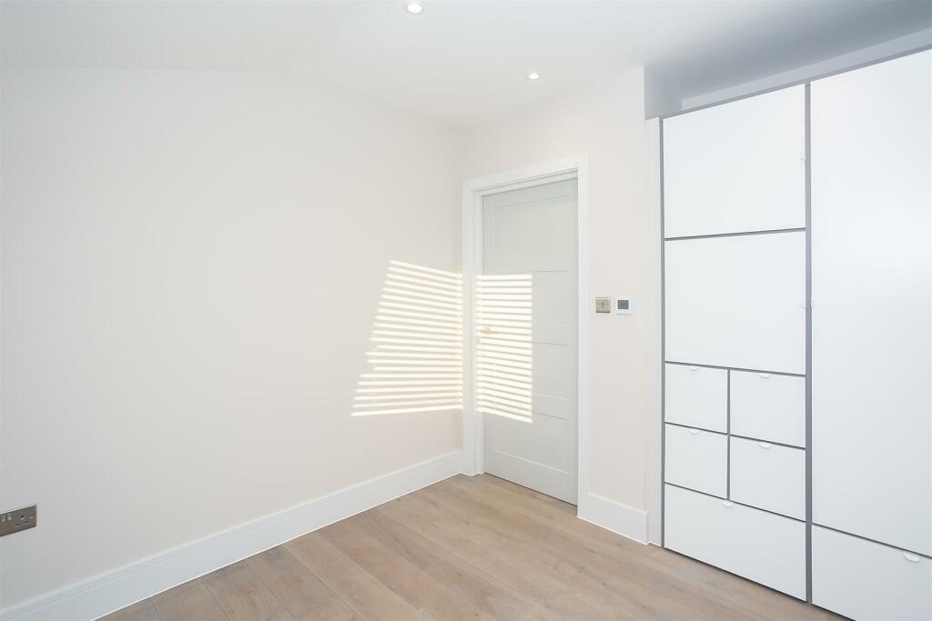 Additional image 12 of New Road, Welwyn Garden City