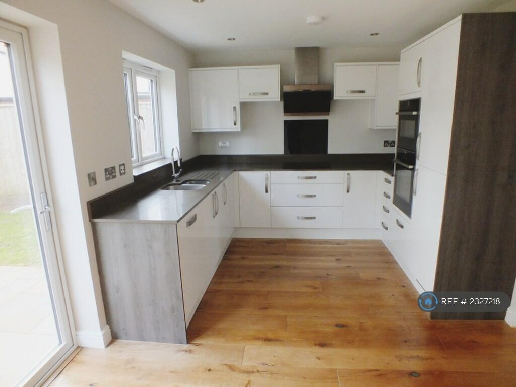 Additional image 7 of Holly Close, St. Albans, AL1