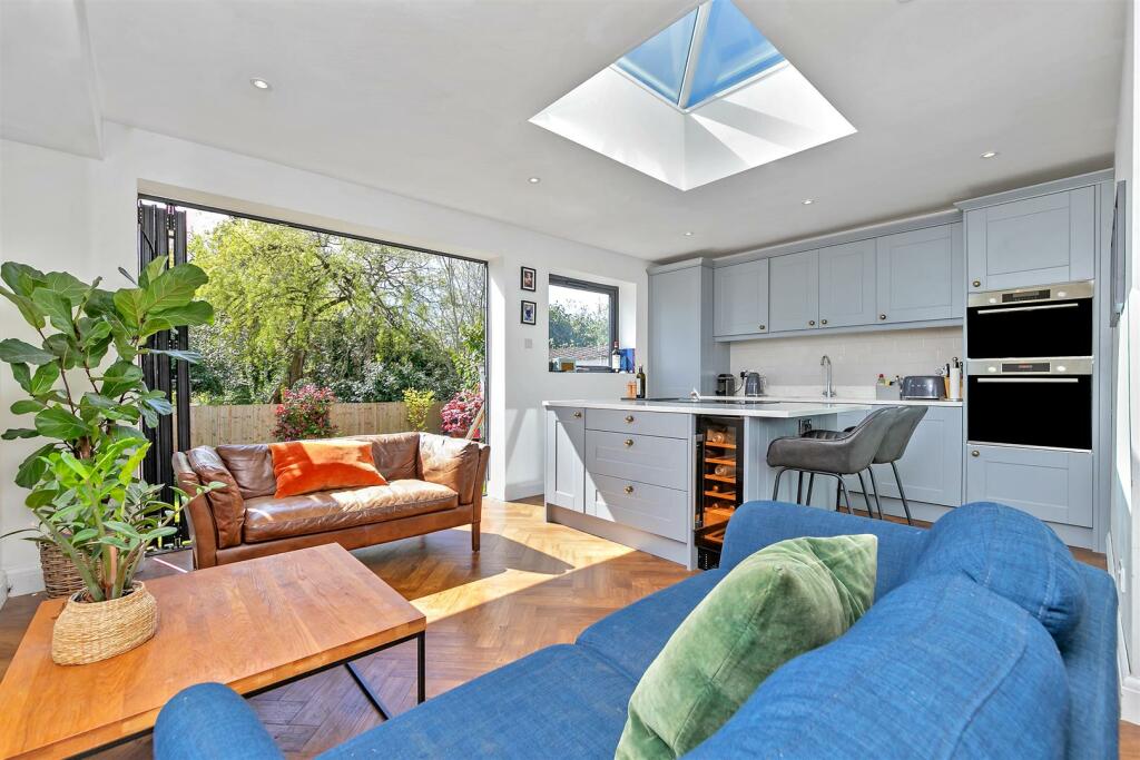 Additional image 3 of Francis Avenue, St. Albans