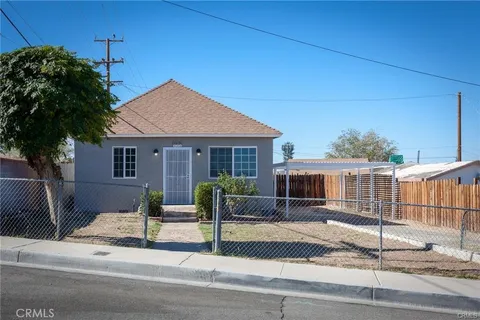 206 Avenue E, Barstow, CA 92311