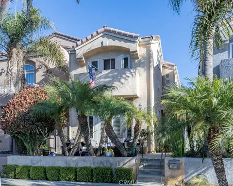 524 12th Street, Huntington Beach, CA 92648