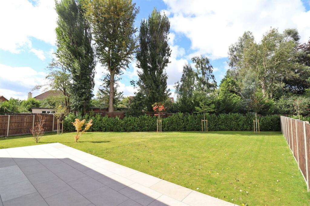 Additional image 41 of Sandridgebury Lane, St. Albans