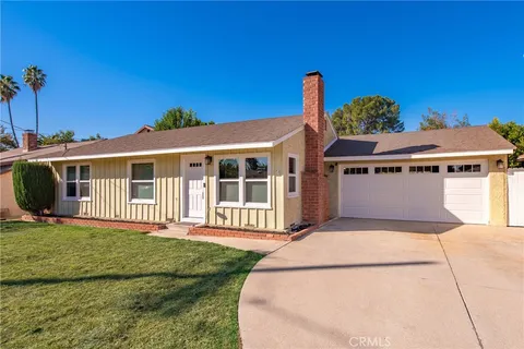8025 Jumilla Avenue, Winnetka, CA 91306