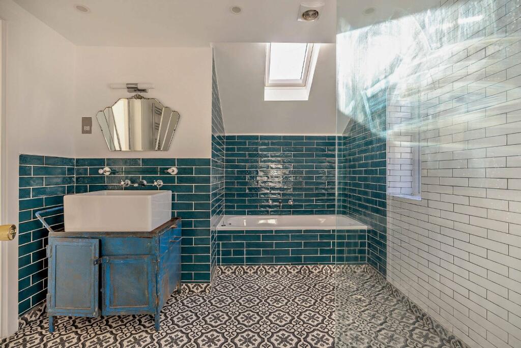 Additional image 9 of Sandpit Lane, St. Albans, Hertfordshire