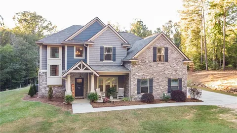 Primary image of 678 Lee Road 735, Opelika, AL 36804
