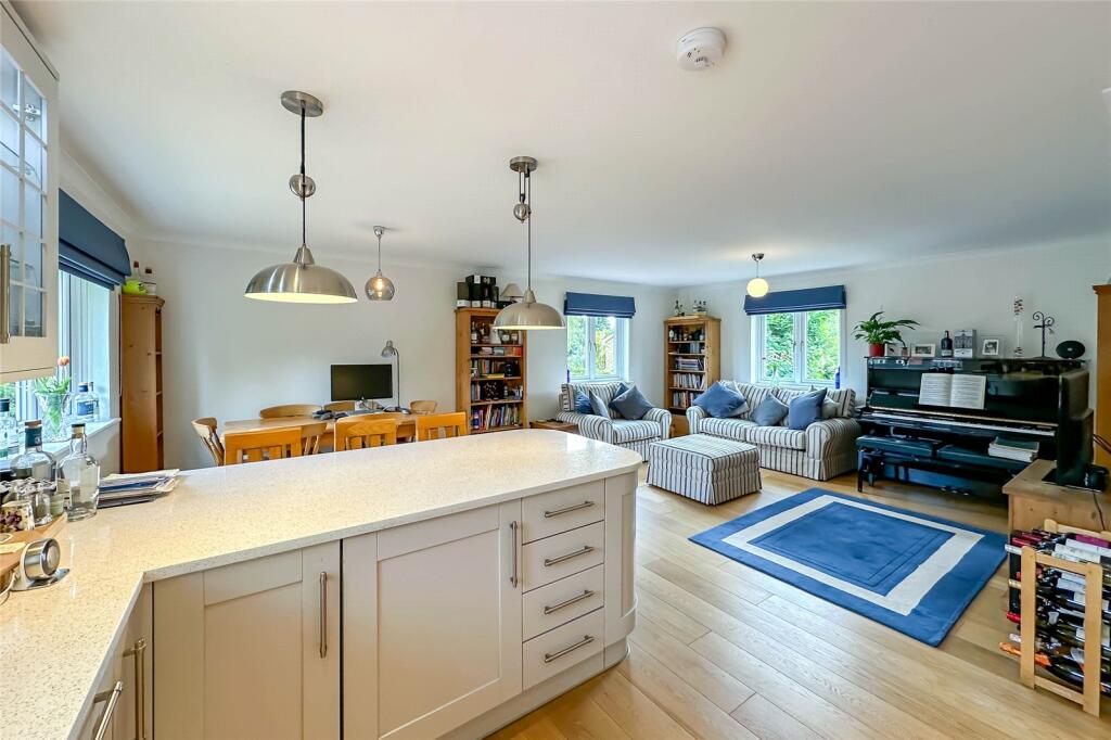 Additional image 2 of Marshalls Court, Woodstock Road North, St Albans, Hertfordshire, AL1