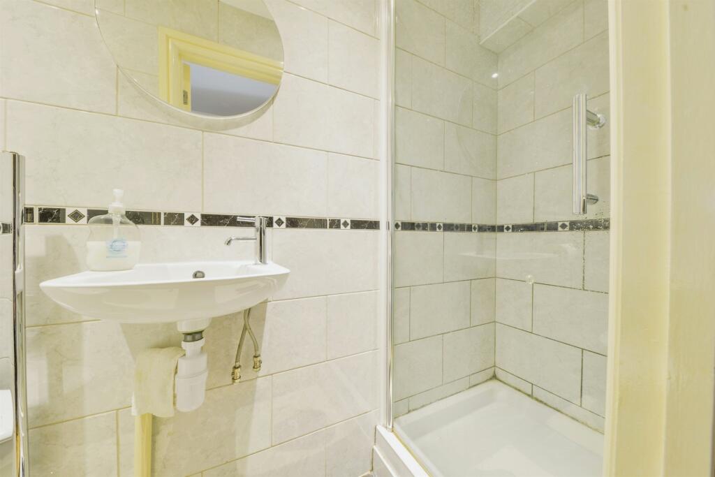 Additional image 17 of Howland Garth, ST. ALBANS