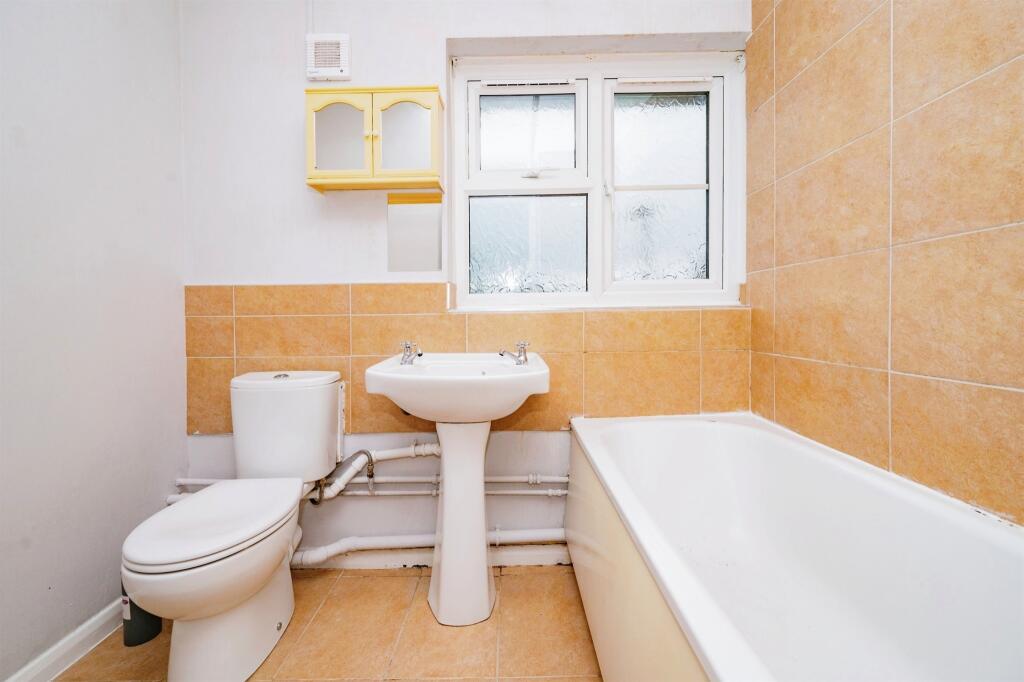 Additional image 10 of Lincoln Close, WELWYN GARDEN CITY