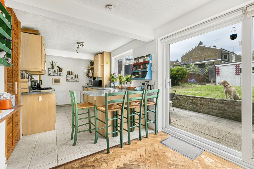 Additional image 5 of Falcon Close, Hatfield