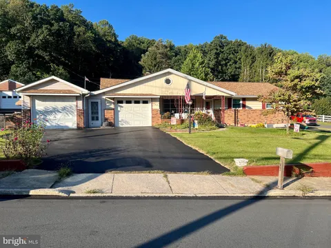 443 N Church Street, Bally, PA 19503