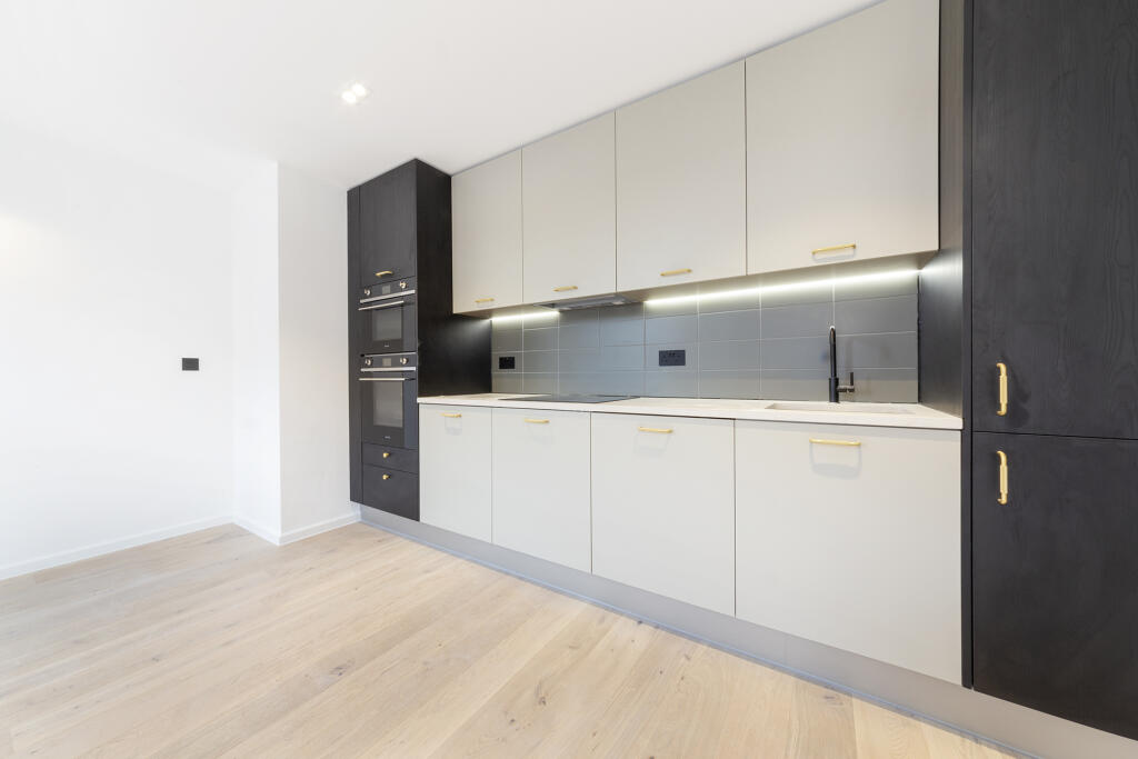 Additional image 5 of Catherine Street, St. Albans, Hertfordshire, AL3