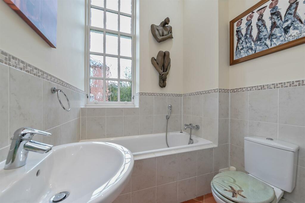 Additional image 19 of Great Leys Court, Beningfield Drive, London Colney, St. Albans