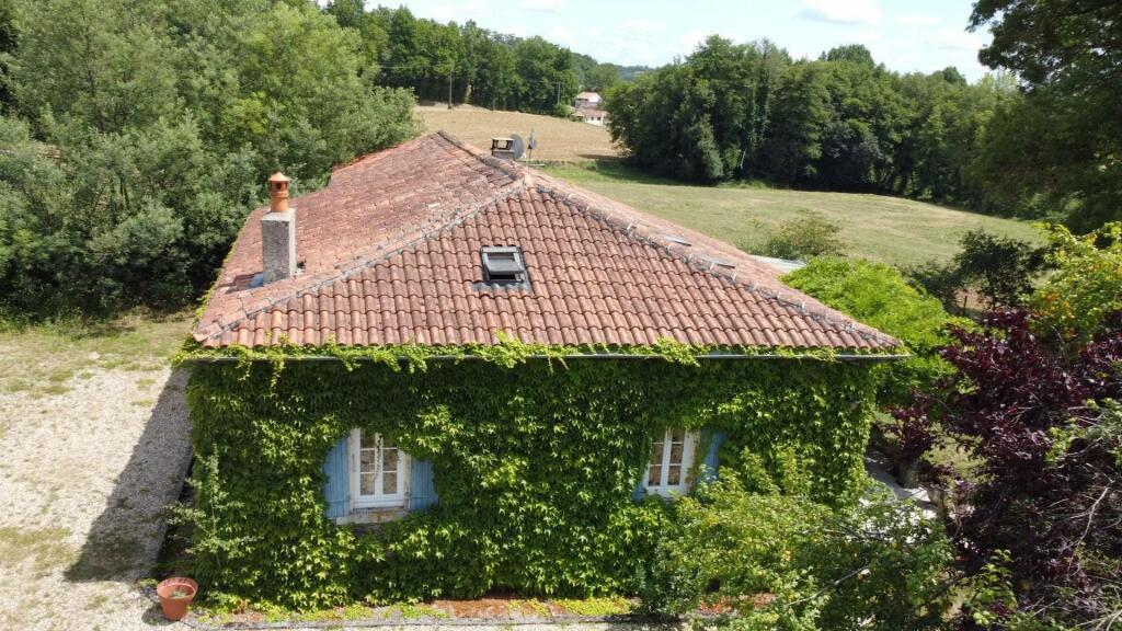 Additional image 2 of Yviers, Poitou-Charentes, 16210, France