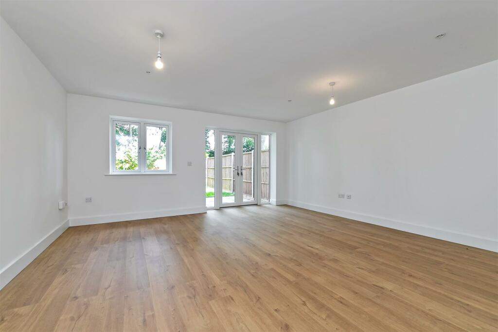 Additional image 15 of Oakwood Road, Bricket Wood, St. Albans