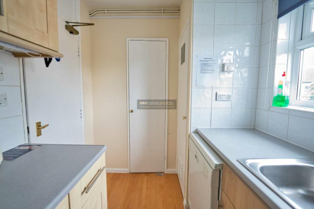 Additional image 4 of Meadow Croft, Hatfield