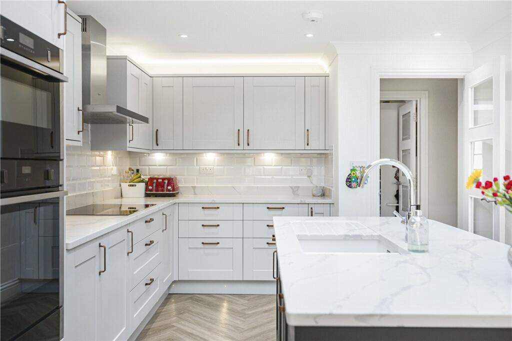 Additional image 4 of Parkway, Welwyn Garden City, Hertfordshire, AL8