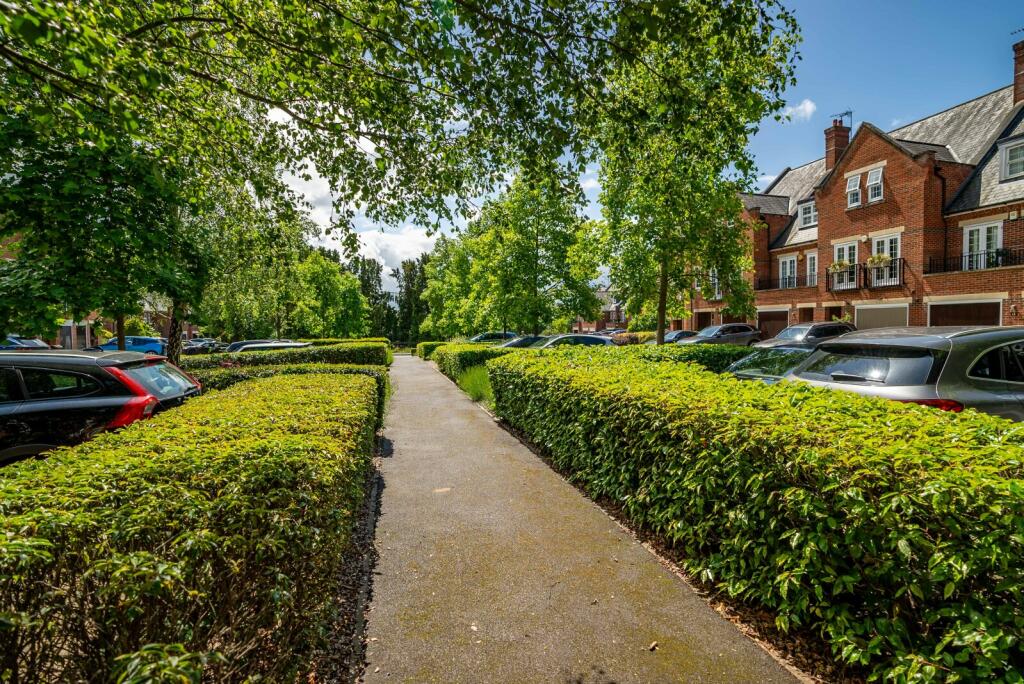 Additional image 2 of Azalea Close, Napsbury Park, St. Albans, Hertfordshire, AL2