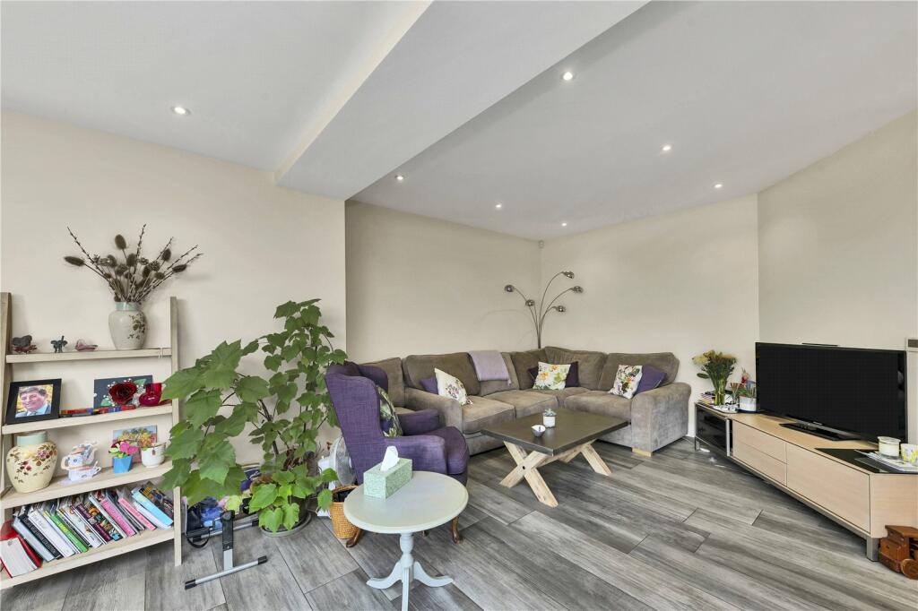 Additional image 7 of Orme Court, Essendon, Hertfordshire, AL9