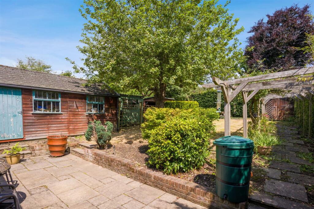Additional image 14 of Hertford Road, Digswell, Welwyn