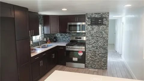 17555 Corkill Rd Unit 60, Desert Hot Springs, CA 92241