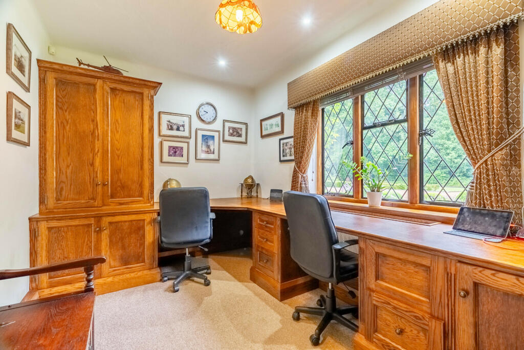 Additional image 17 of West Common Grove, Harpenden, Hertfordshire, AL5