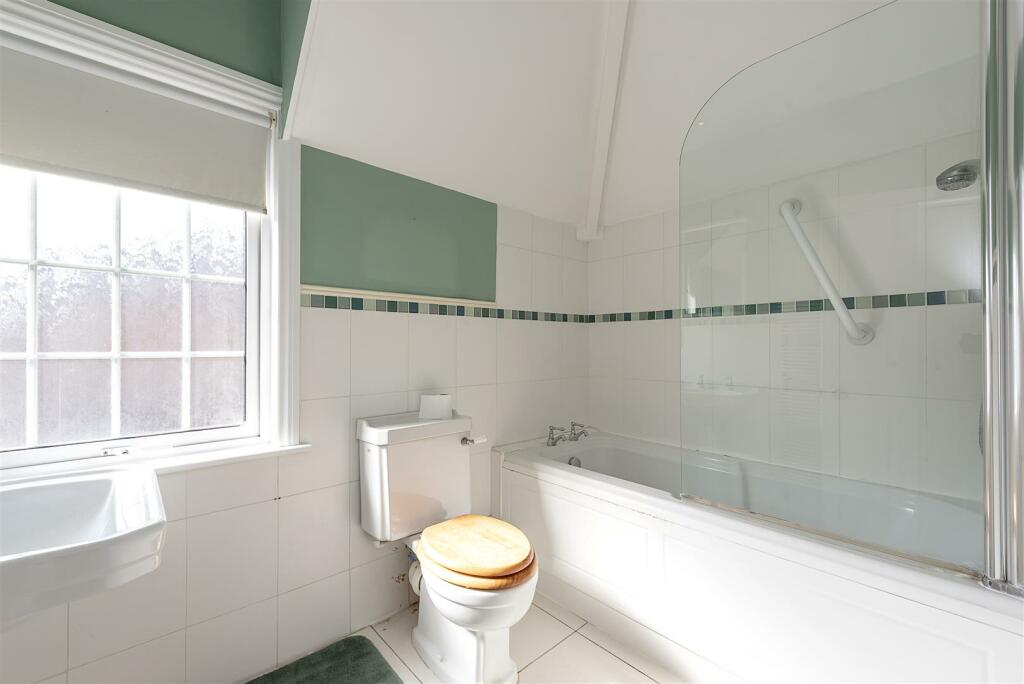Additional image 8 of Townsend Lane, Harpenden
