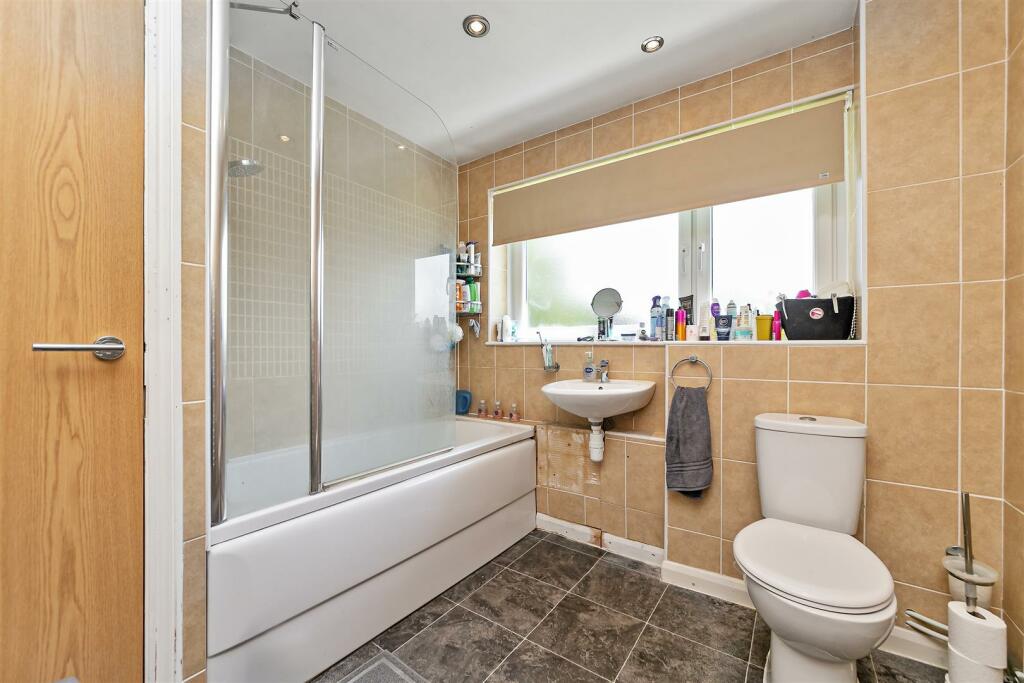 Additional image 6 of Hewitt Close, Wheathampstead, St. Albans