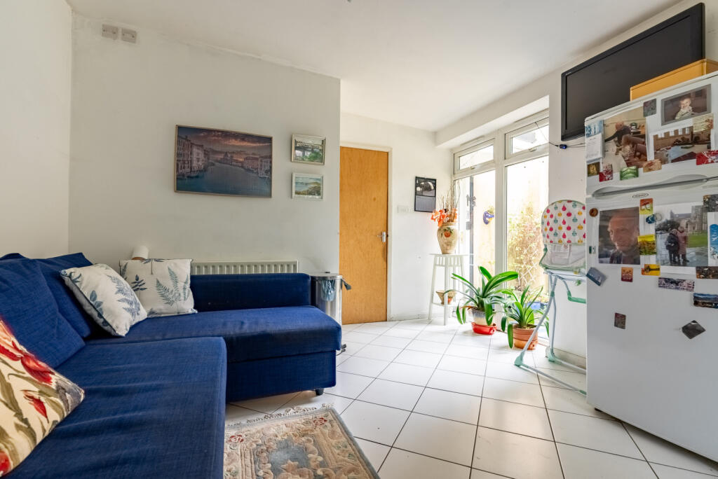 Additional image 5 of Batchwood Gardens, St. Albans, Hertfordshire, AL3