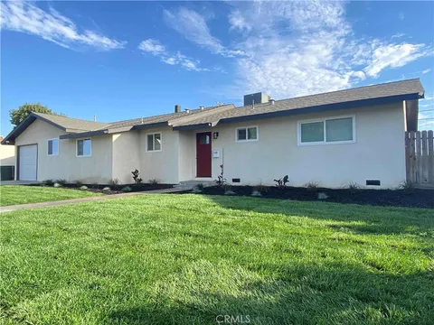 135 W Burlwood Lane, Lemoore, CA 93245