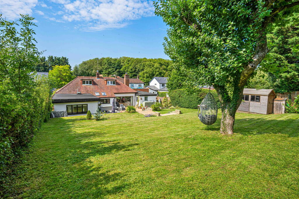 Additional image 40 of Codicote Road, Welwyn, AL6