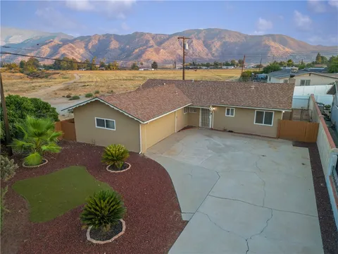 2008 W Lincoln Street, Banning, CA 92220