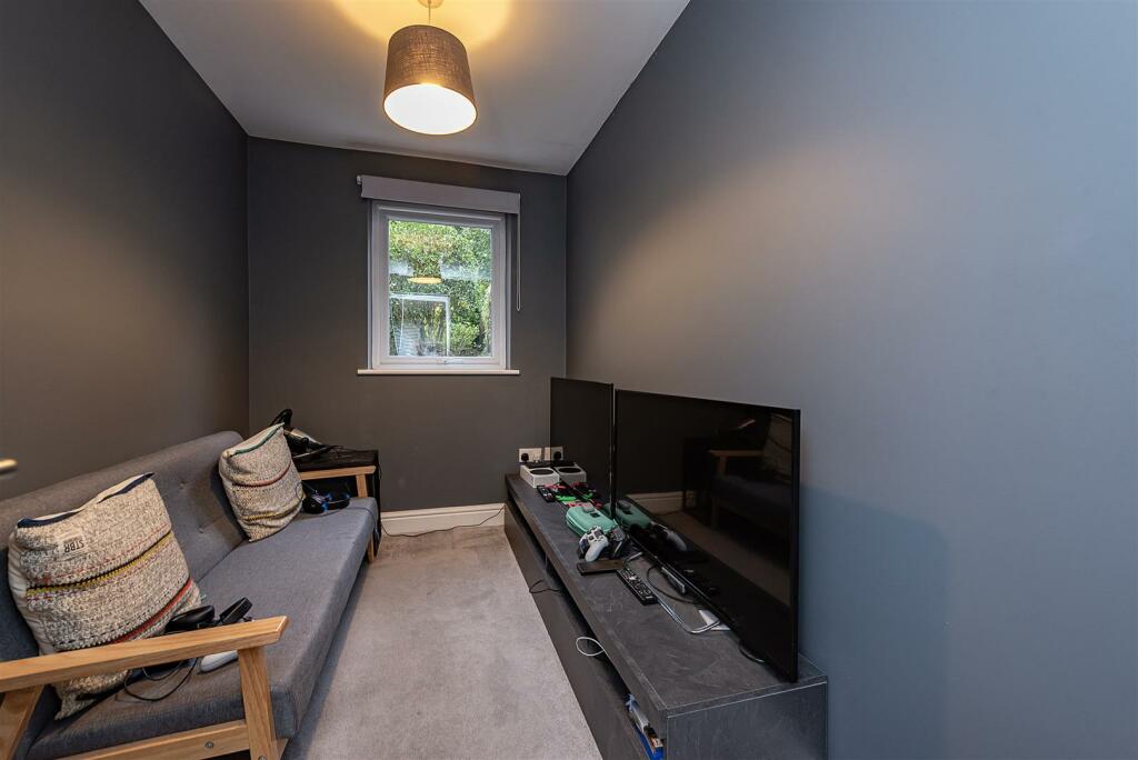 Additional image 7 of Ridgewood Drive, Harpenden