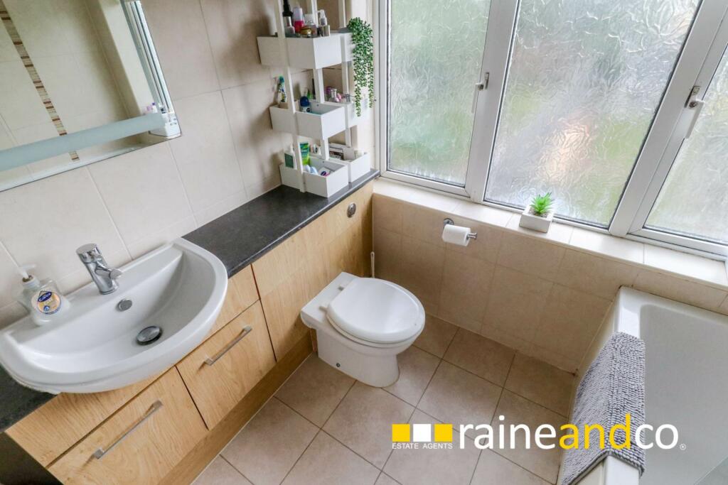 Additional image 15 of Middlefield, Welwyn Garden City