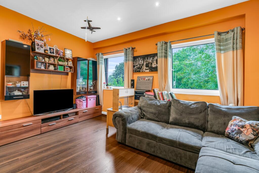 Additional image 5 of Maizefield House Moors Walk, Welwyn Garden City, Hertfordshire, AL7