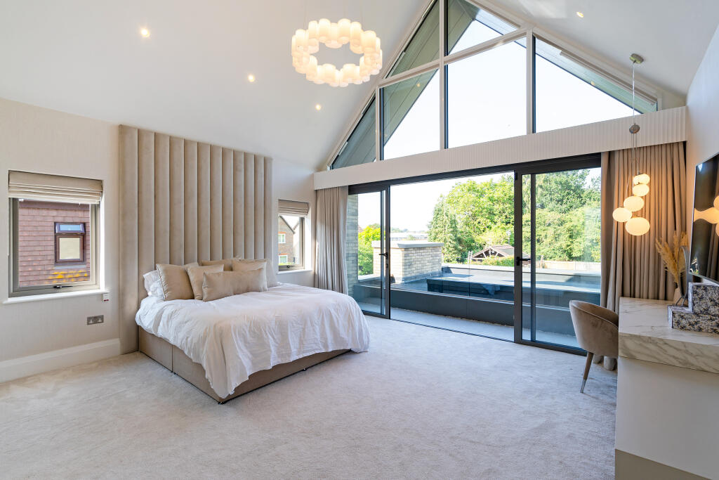 Additional image 8 of Tithe Barn Close, St. Albans, AL1