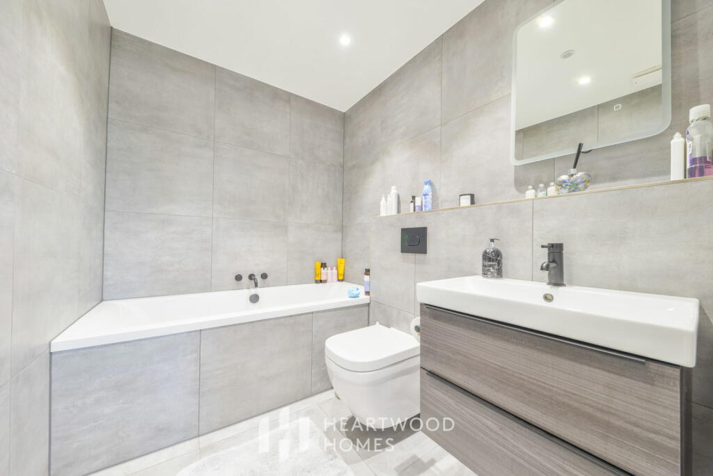 Additional image 15 of Beningfield Drive, London Colney, St. Albans, AL2 1GH