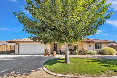 7067 El Cajon Drive, Hesperia, CA 92345