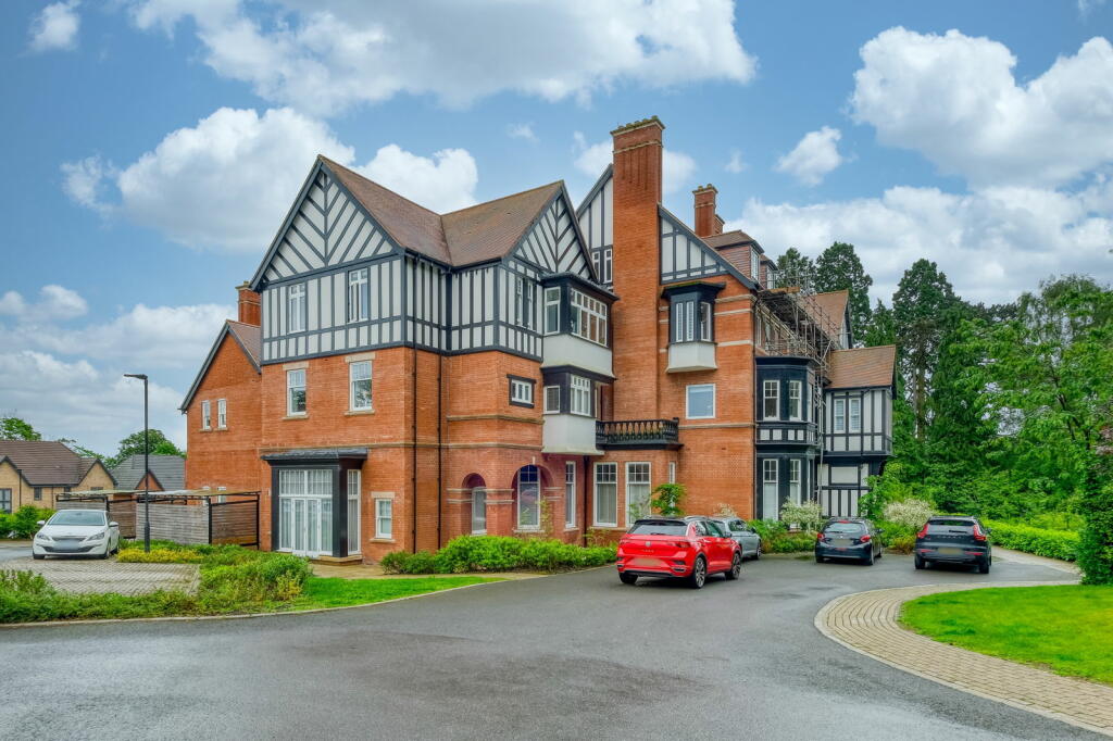 Manor House, 86, New House Farm Drive, Bournville, Birmingham, B31 2GJ