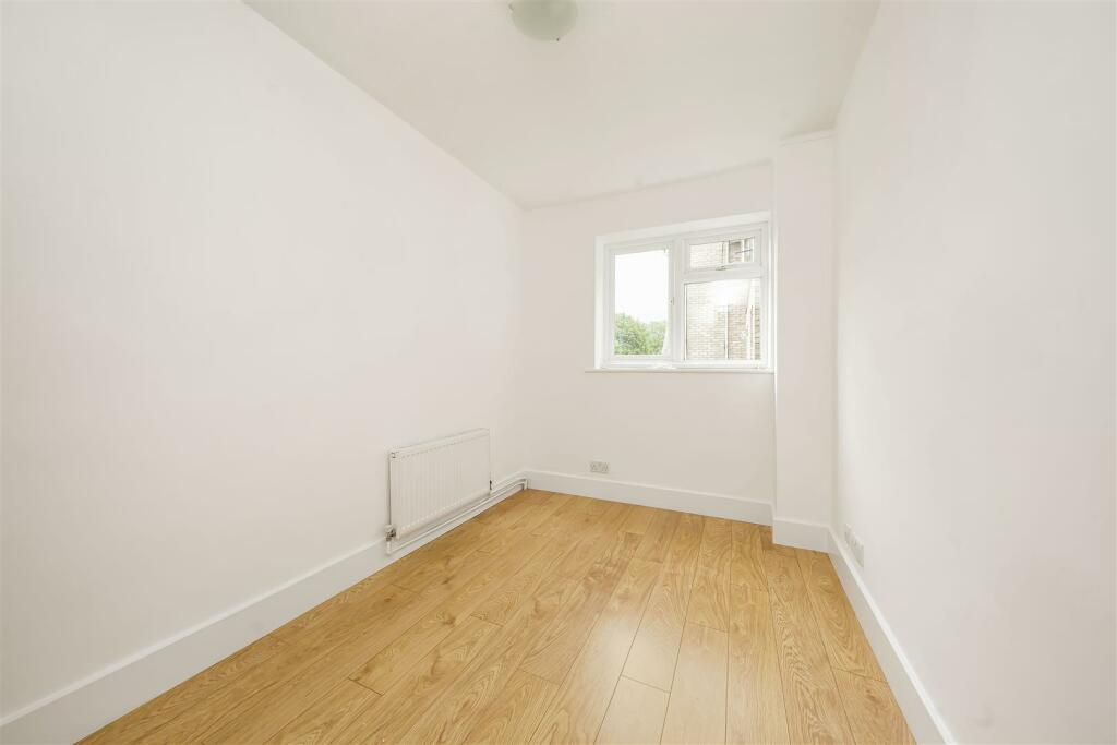 Additional image 7 of St. Lawrence Way, Bricket Wood, St. Albans