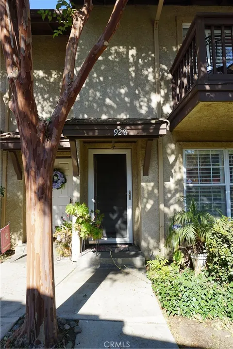 Primary image of 928 S Glendora Avenue, Glendora, CA 91740