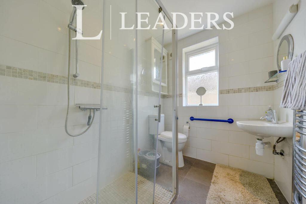 Additional image 7 of Chiswell Green Lane