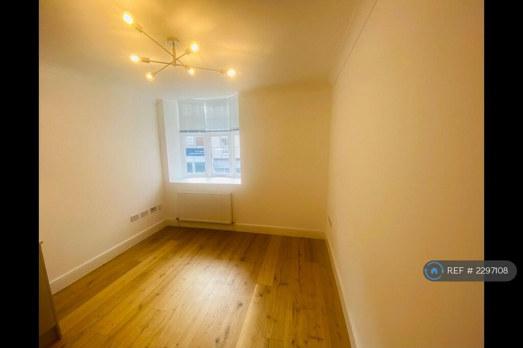 Additional image 4 of Chequer Street, St. Albans, AL1