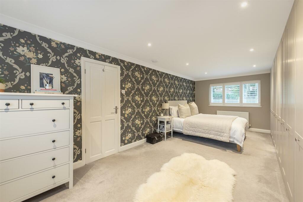 Additional image 10 of Ridgewood Drive, Harpenden